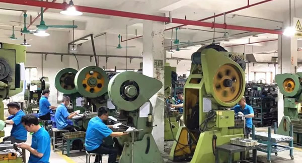 年關趕貨，匠心筑夢|廣有五金&東莞合頁?