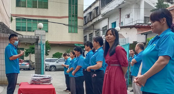 以愛為“包”，致敬母親的無私歲月——母親節(jié)特輯|廣有五金&東莞合頁(yè)?